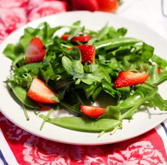 Arugula Salad with Strawberries and Snap Peas
