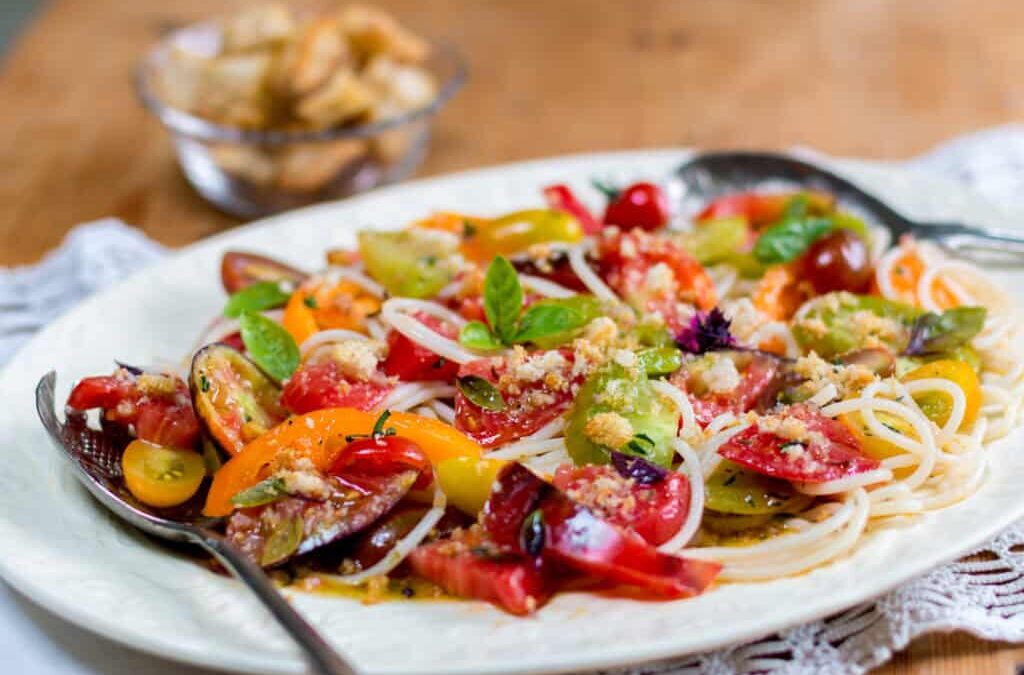 Heirloom Tomato Pasta with Garlic Breadcrumbs